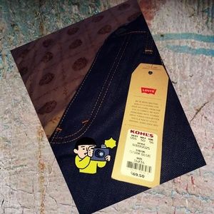 🚨 NWT 🚨 Dark denim blue Levi's jeans